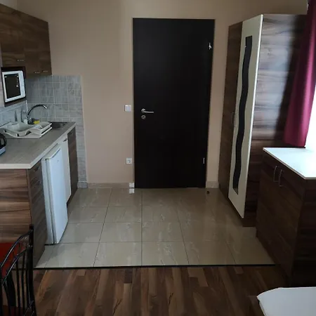 Borostyan Panzio 3* Balatonfured