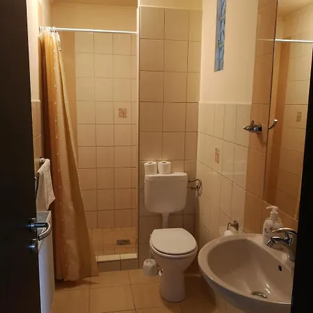 Borostyan Panzio Bed & Breakfast 3*