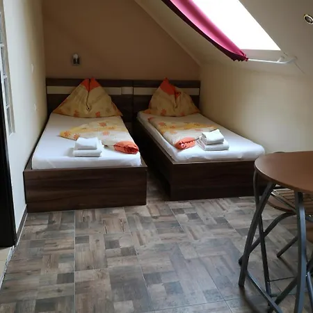Bed and Breakfast Borostyan Panzio