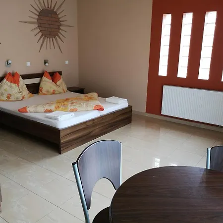 Bed and Breakfast Borostyan Panzio *